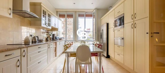 Apartamento de 4 dormitorios en Nantes, France No. 322542 8