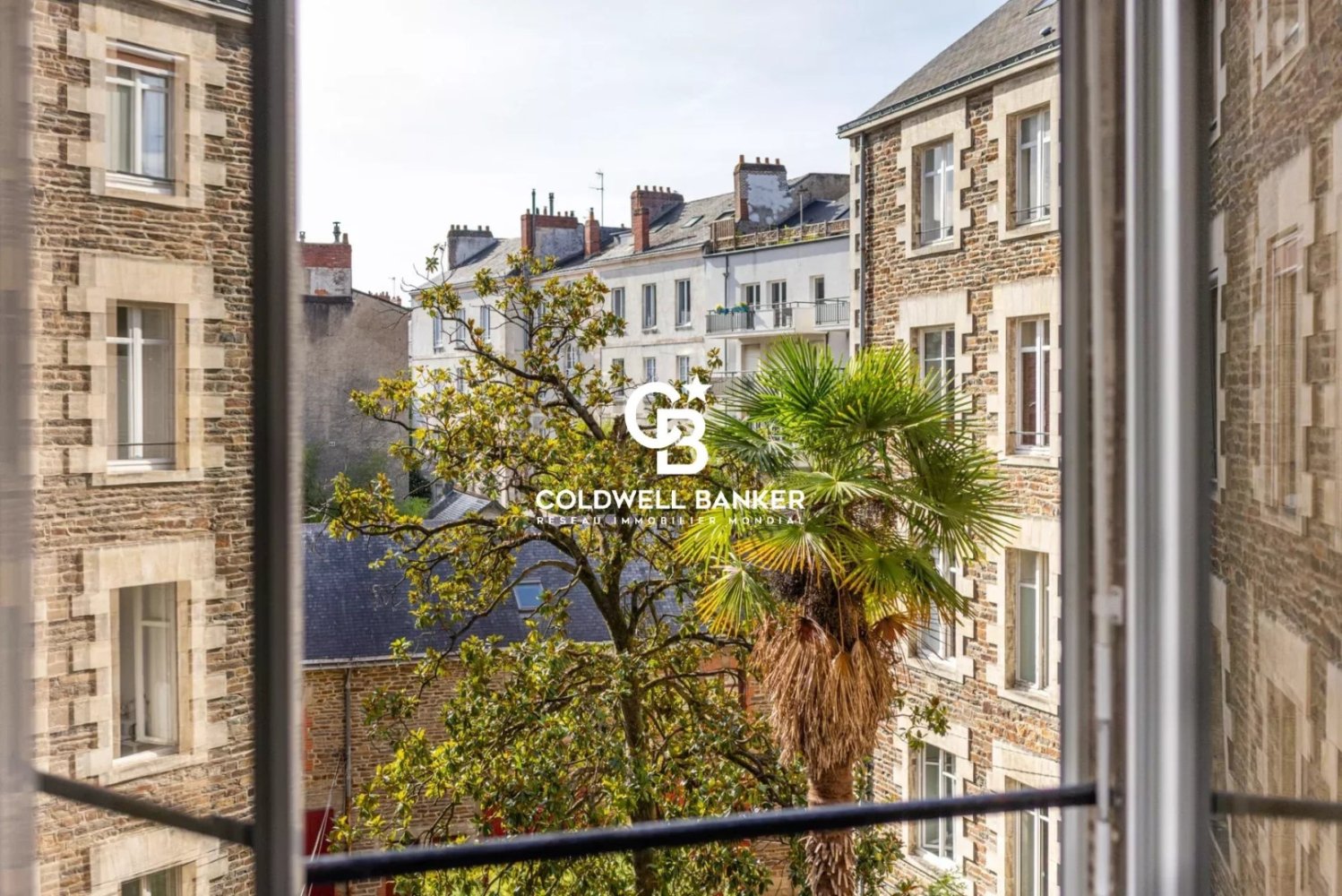 Apartamento de 4 dormitorios en Nantes, France No. 322542