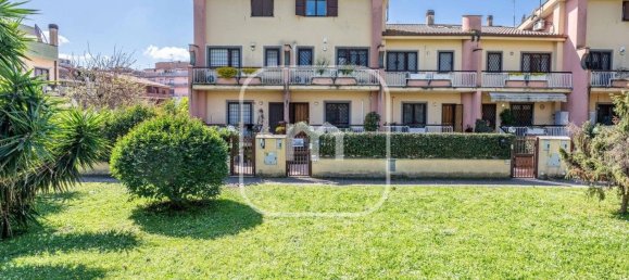 Casa de 5 habitaciónes en Rome, Italy No. 8695 89