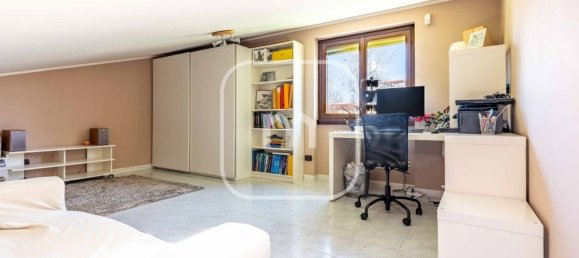 Casa de 5 habitaciónes en Rome, Italy No. 8695 12