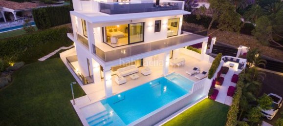 5 Schlafzimmer Villa in Marbella, Spain, Nr. 73055 32
