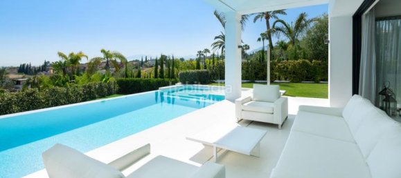 5 Schlafzimmer Villa in Marbella, Spain, Nr. 73055 23