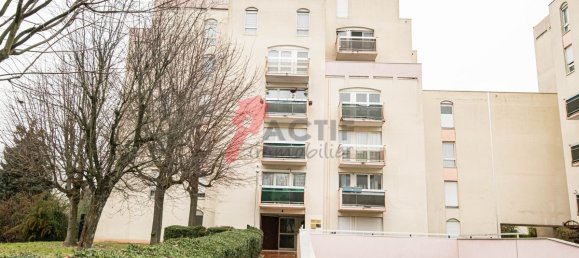 Apartamento de 3 dormitorios en Evry, France No. 137239 6