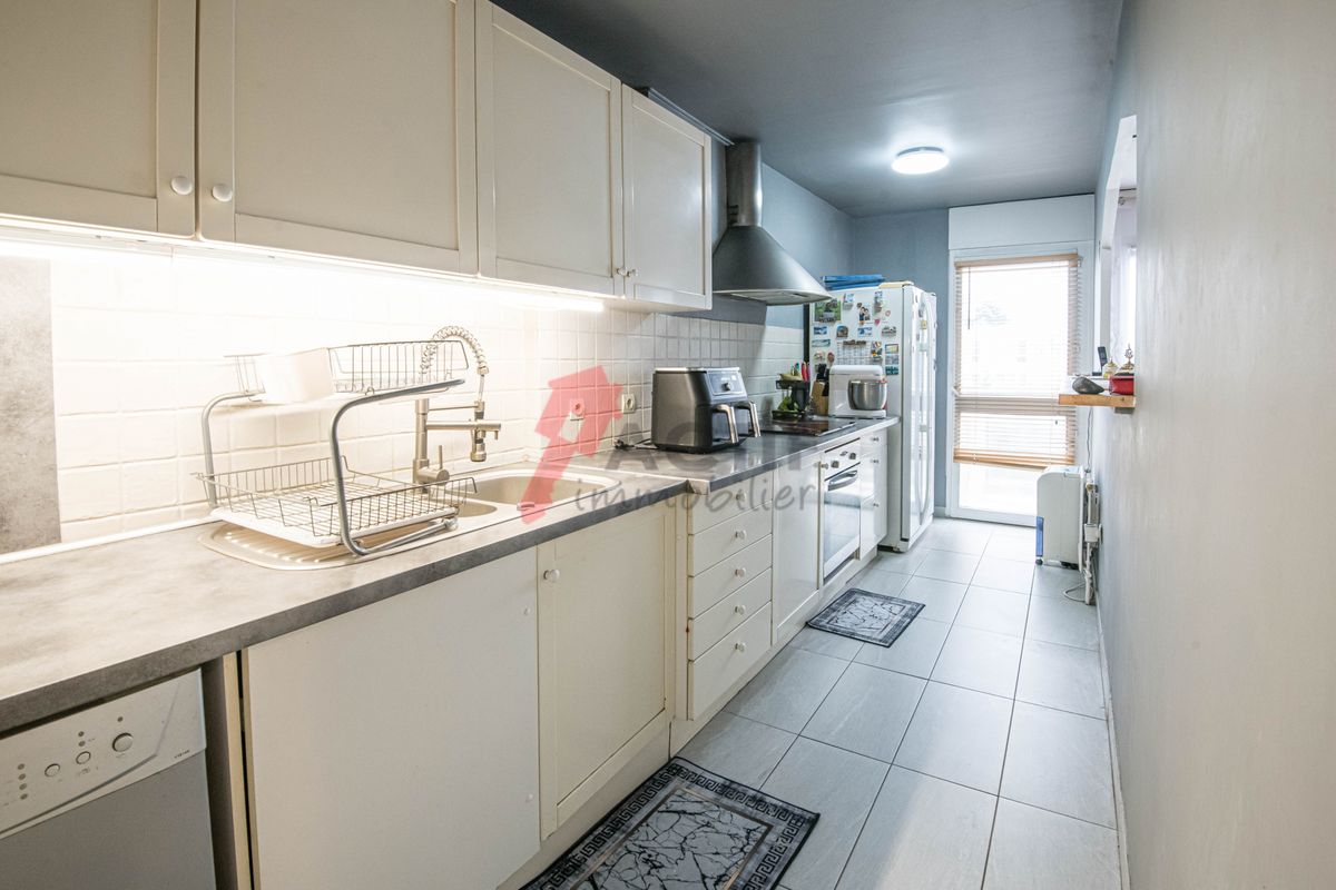 Apartamento de 3 dormitorios en Evry, France No. 137239