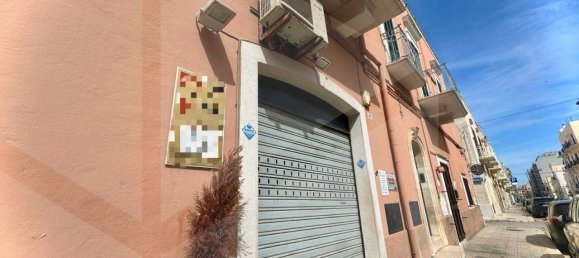 Propiedad comercial de 4 habitaciónes en Monopoli, Italy No. 31218 15