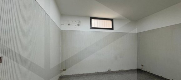 Propiedad comercial de 4 habitaciónes en Monopoli, Italy No. 31218 11