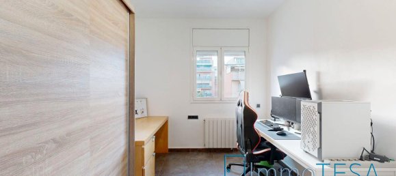 Apartamento de 3 dormitorios en Barcelona, Spain No. 167601 80