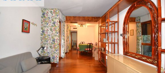 5 rooms Apartment in Viareggio, Italy No. 164662 5