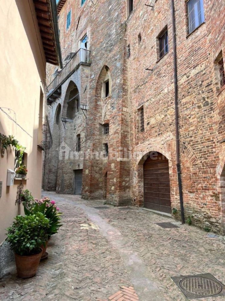 Lagerhaus in Montepulciano, Italy 41m², Nr. 228629