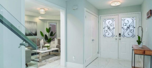 5 bedrooms House in Cambridge, Canada No. 77 8