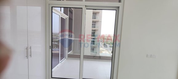 2 bedrooms Apartment in Dubai, UAE No. 20773 8