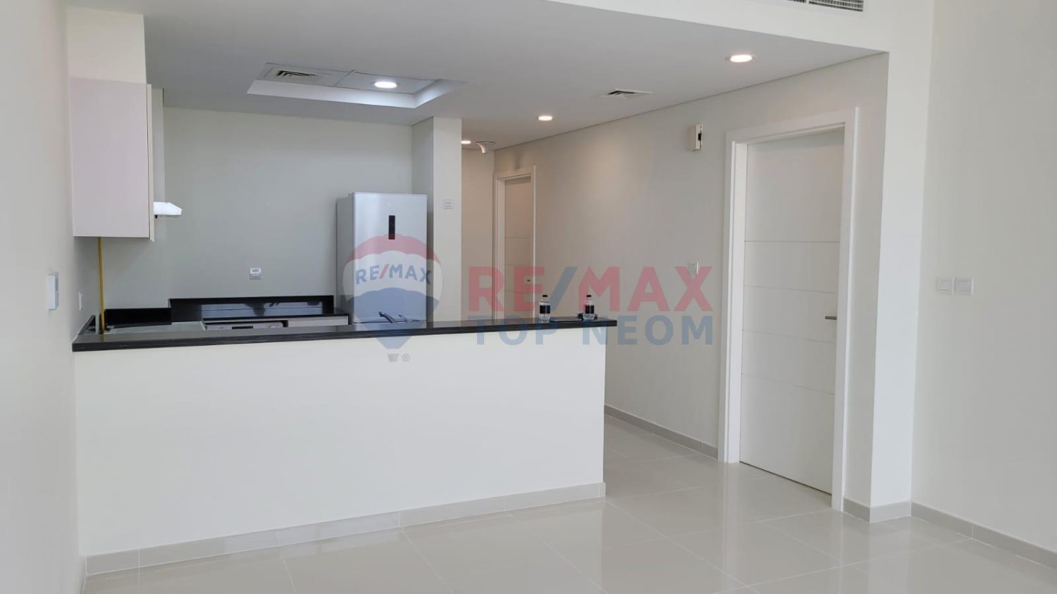 2 bedrooms Apartment in Dubai, UAE No. 20773