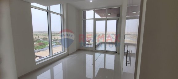 2 bedrooms Apartment in Dubai, UAE No. 20773 2