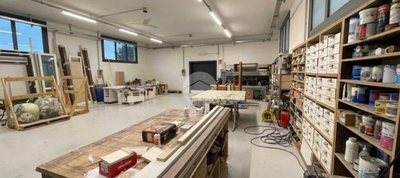 Armazém de 3 divisões em Calcio, Italy N.º 296753 14