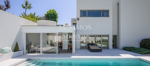 3 bedrooms Villa in Vila Nova de Gaia, Portugal No. 113006 2