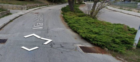 1-Zimmer Garage in Campobasso, Italy, Nr. 19359 3