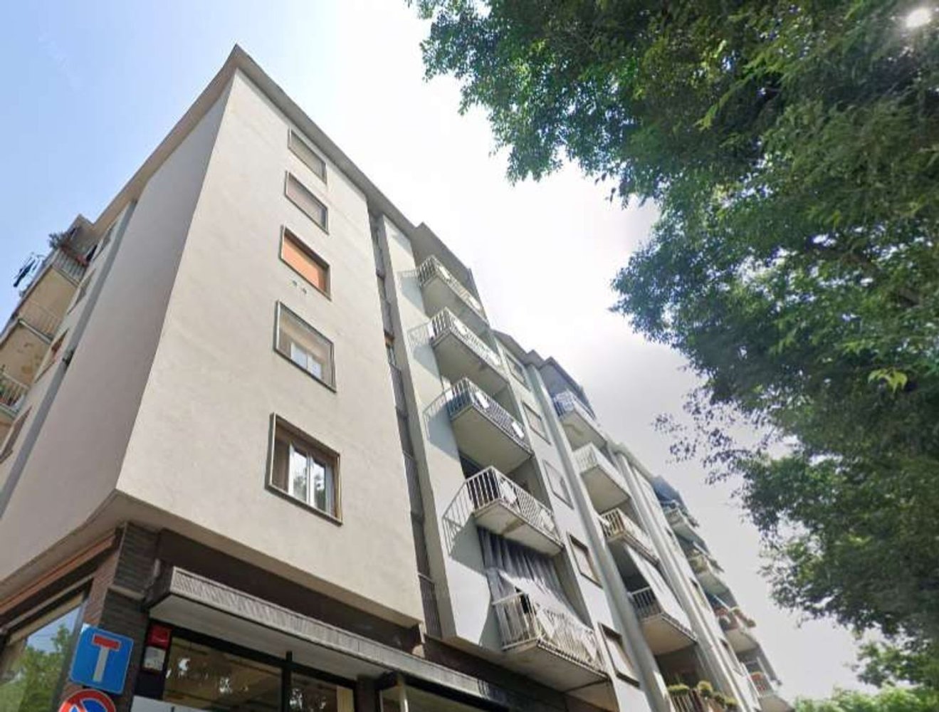 5 rooms Apartment in Vigevano, Italy No. 306699