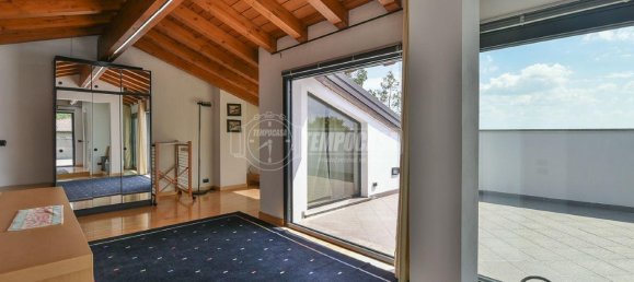 Villa de 5 divisões em Tavernerio, Italy N.º 17604 6