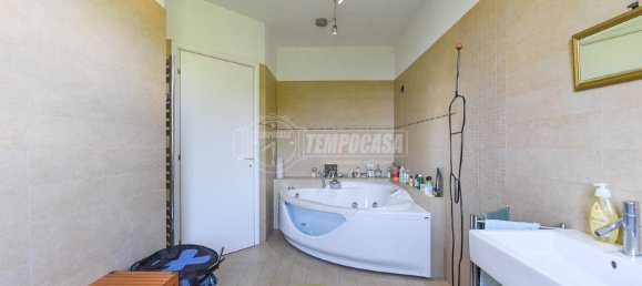 Villa de 5 divisões em Tavernerio, Italy N.º 17604 21