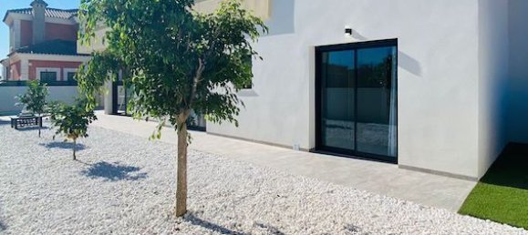 3 bedrooms House in Los Montesinos, Spain No. 12057 6