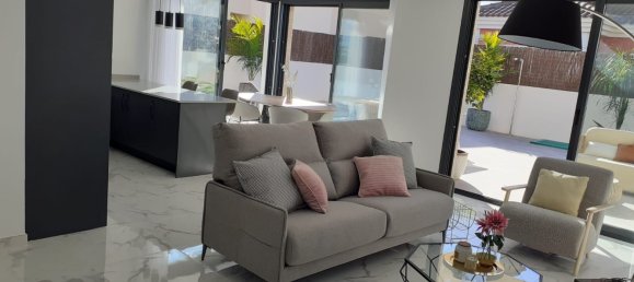 3 bedrooms House in Los Montesinos, Spain No. 12057 11