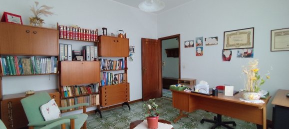 Дом с 11 спальнями в Морро д’Альба, Италия № 332507 11