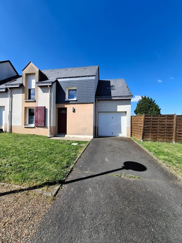 3 chambres Maison à Cinq-Mars-la-Pile, France No. 243838