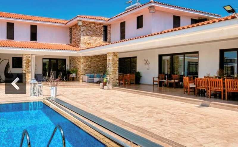 Villa T6 em Dromolaxia, Cyprus N.º 20441