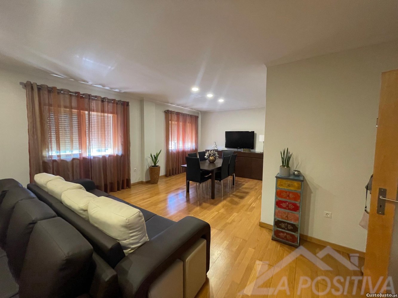 Apartamento de 3 dormitorios en Sao Joao da Madeira, Portugal No. 274767