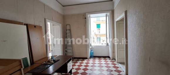 5 bedrooms Apartment in Naples, Italy No. 31549 6