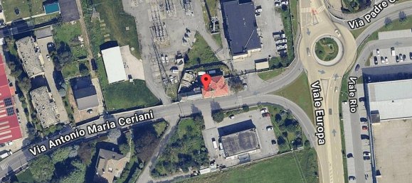 3 bedrooms Apartment in Saronno, Italy No. 283535 2