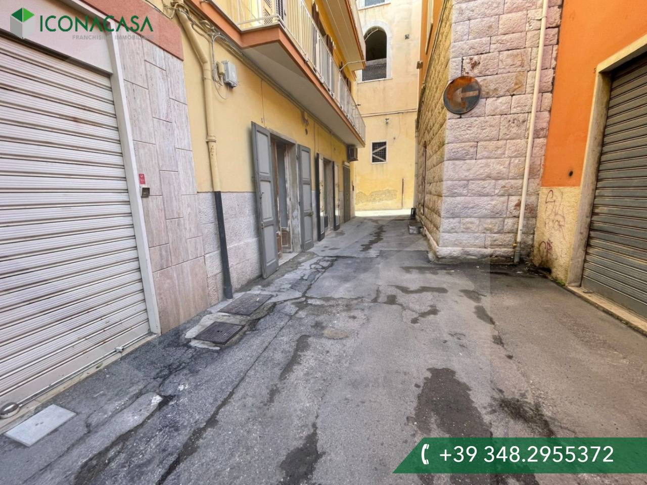 Casa de 2 habitaciónes en Corato, Italy No. 27284