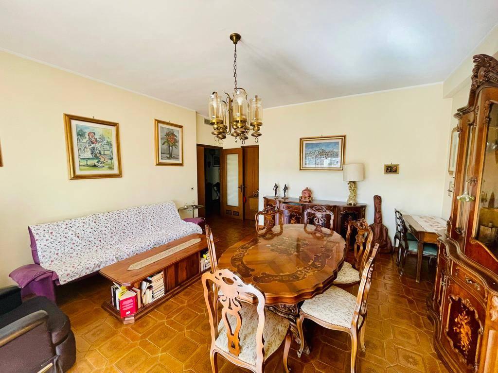 4-salle Appartement à Cerveteri, Italy No. 113427