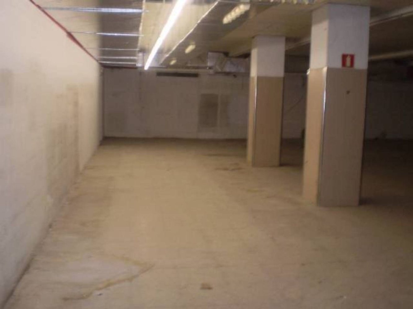  عقار تجاري في Oviedo, Spain 450متر مربع رقم 211626