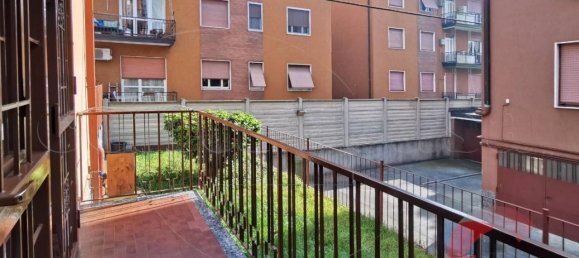 3 rooms Apartment in Magenta, Italy No. 92843 24