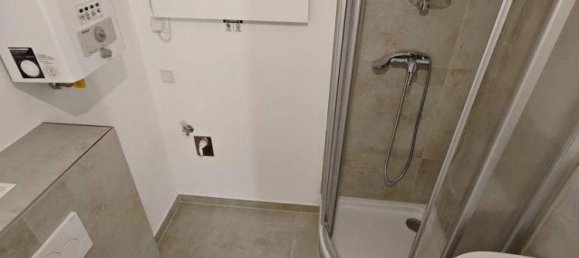 Apartamento de 1 dormitorio en Simmering, Austria No. 129225 14