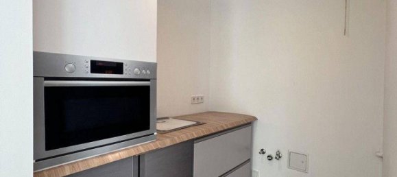 Apartamento de 1 dormitorio en Simmering, Austria No. 129225 8