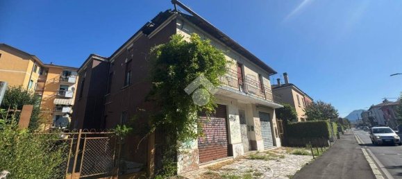 450m² Commercial property in Brescia, Italy No. 328420 11