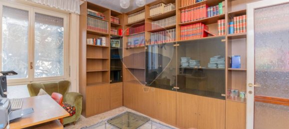 3 bedrooms Villa in Cardano al Campo, Italy No. 205695 59