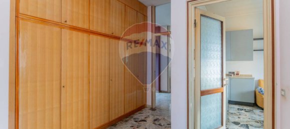 3 bedrooms Villa in Cardano al Campo, Italy No. 205695 50
