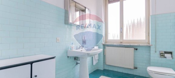 3 bedrooms Villa in Cardano al Campo, Italy No. 205695 55