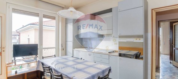 3 bedrooms Villa in Cardano al Campo, Italy No. 205695 27