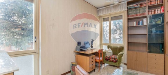 3 bedrooms Villa in Cardano al Campo, Italy No. 205695 61