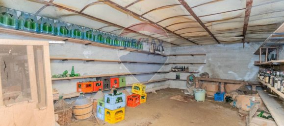 3 bedrooms Villa in Cardano al Campo, Italy No. 205695 93