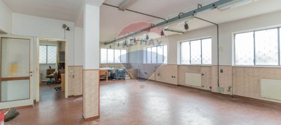 3 bedrooms Villa in Cardano al Campo, Italy No. 205695 81