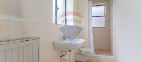 3 bedrooms Villa in Cardano al Campo, Italy No. 205695 84