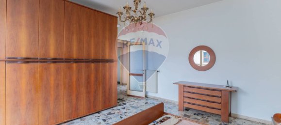 3 bedrooms Villa in Cardano al Campo, Italy No. 205695 42