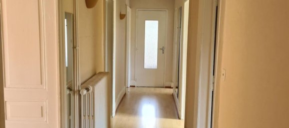 3 bedrooms Apartment in Epinal, France No. 71869 4