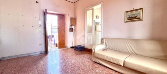 2 Schlafzimmer Wohnung in Naples, Italy, Nr. 311572 6