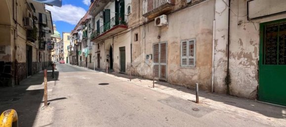 2 Schlafzimmer Wohnung in Naples, Italy, Nr. 311572 12